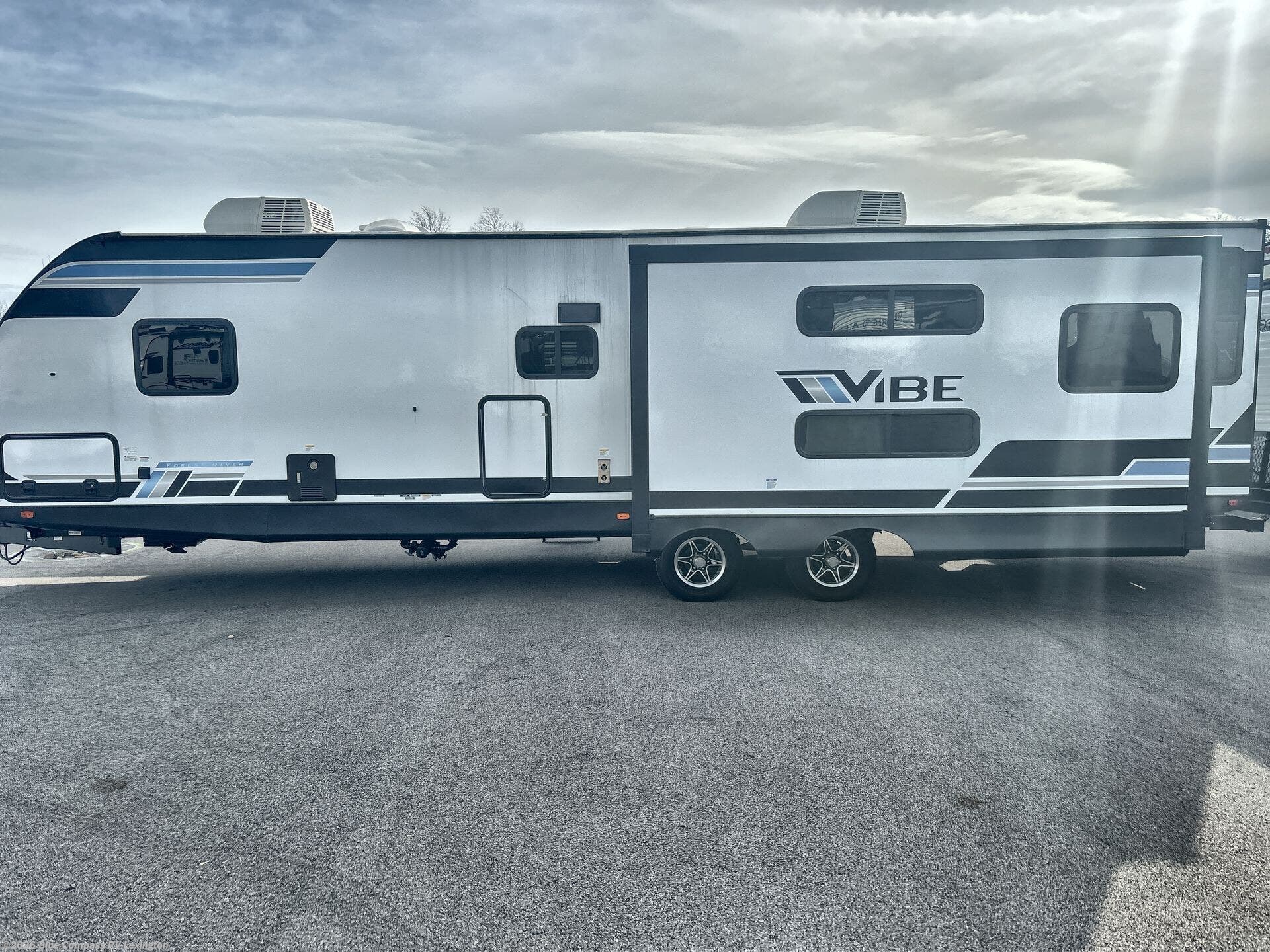 New 2024 Forest River Vibe 31HB available in Georgetown, Kentucky
