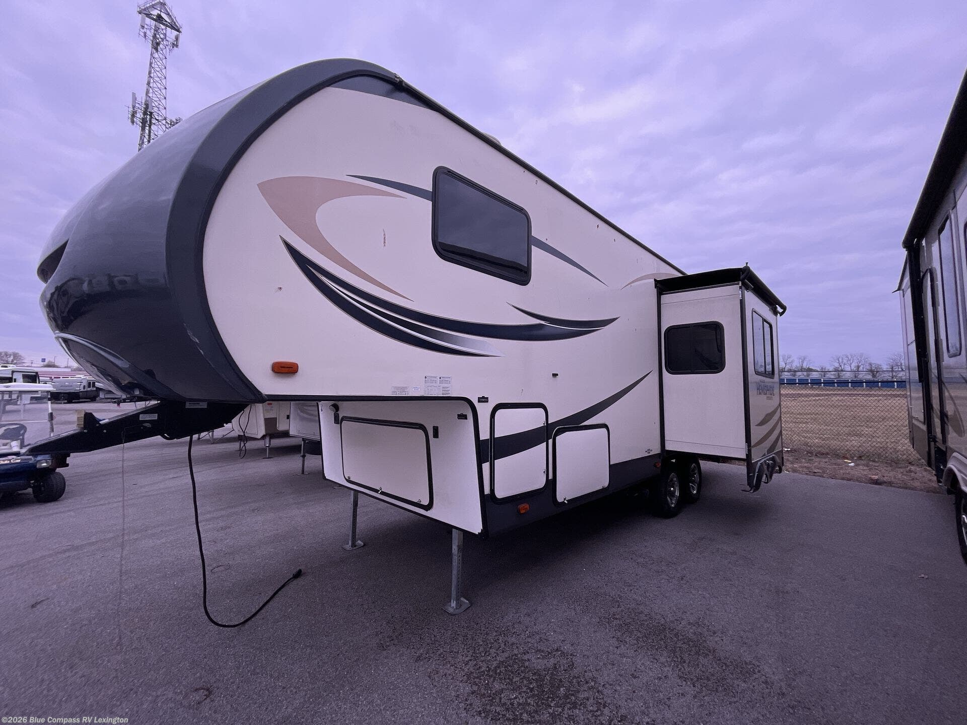 Used 2018 Forest River Salem Hemisphere Hyper-Lyte 25RKSHL available in Georgetown, Kentucky