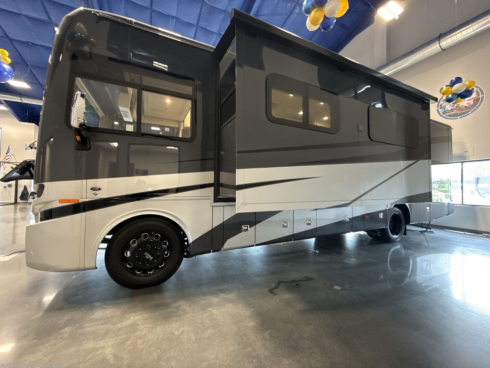 2026 Open Road 32SA by Tiffin from Blue Compass RV Lexington in Georgetown, Kentucky
