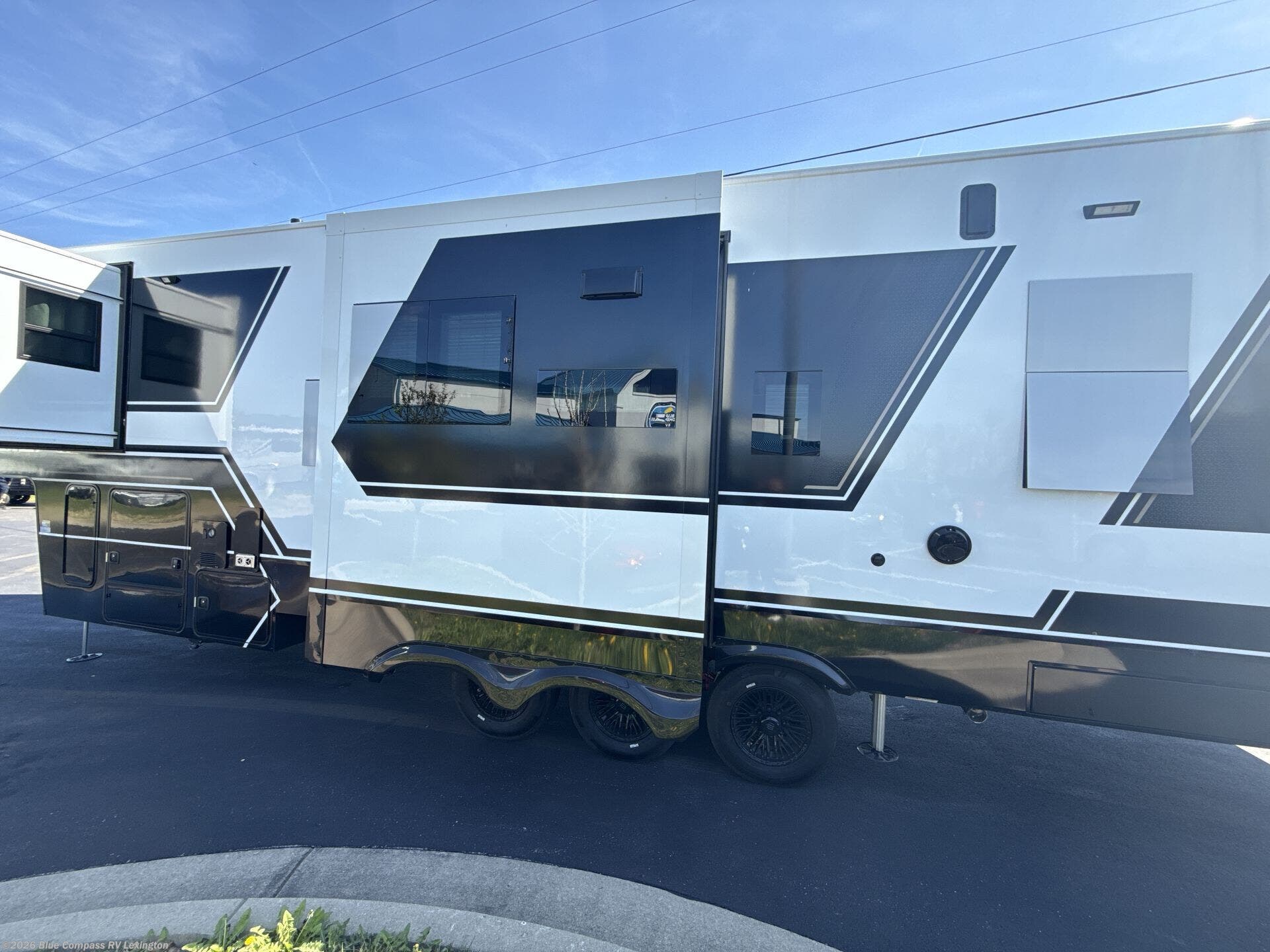 2026 Model G 3520 by Brinkley RV from Blue Compass RV Lexington in Georgetown, Kentucky