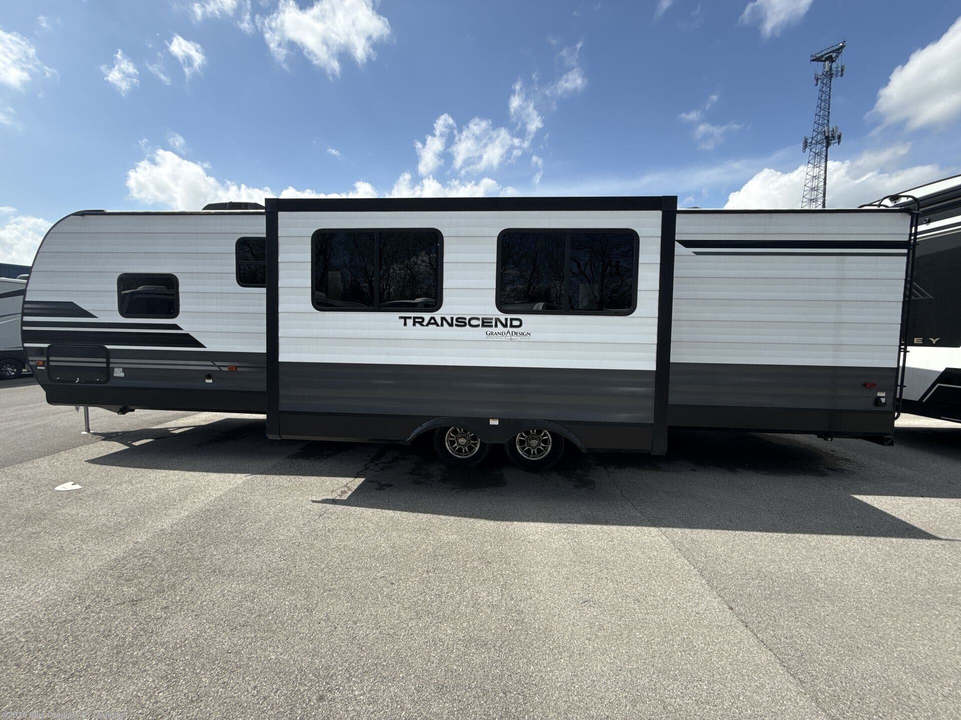 2020 Transcend Xplor 32BHS by Grand Design from Blue Compass RV Lexington in Georgetown, Kentucky