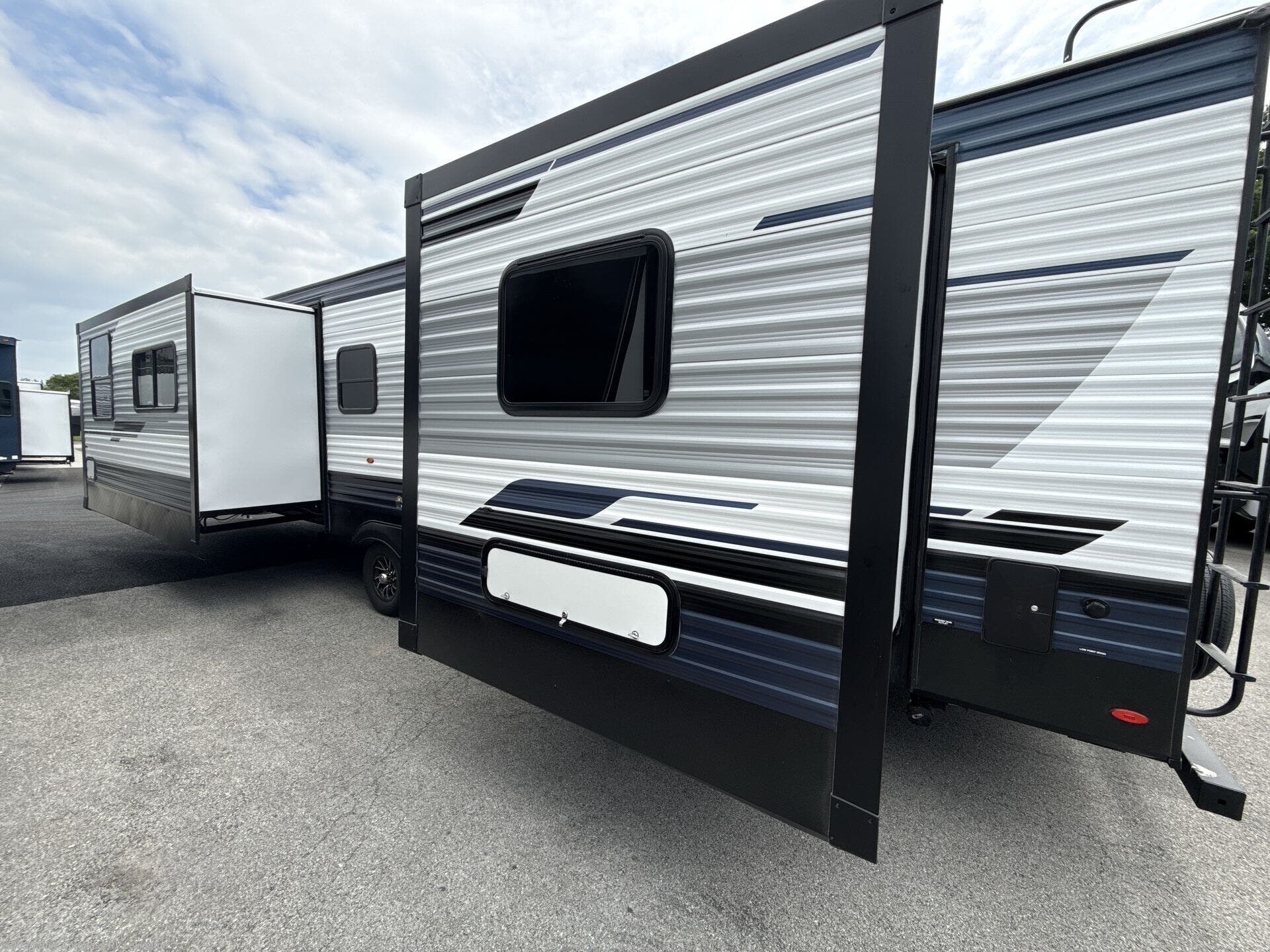 2027 Puma 31FKRK by Forest River from Blue Compass RV Lexington in Georgetown, Kentucky