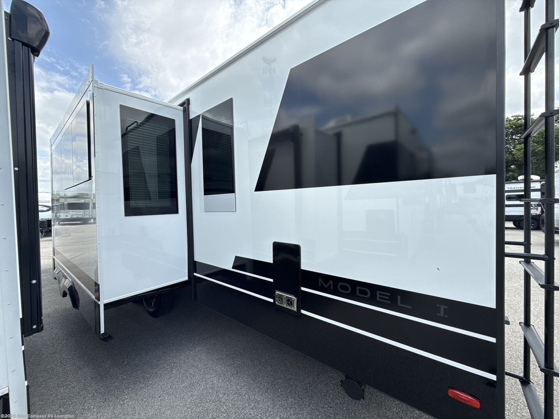 2026 Model I 294 by Brinkley RV from Blue Compass RV Lexington in Georgetown, Kentucky