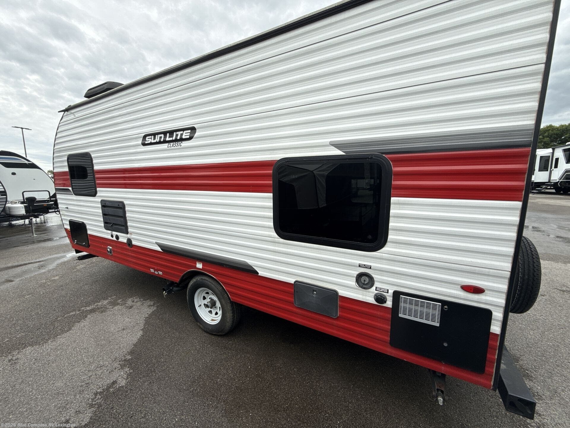 2020 Sun-Lite 21QB by Sunset Park RV from Blue Compass RV Lexington in Georgetown, Kentucky