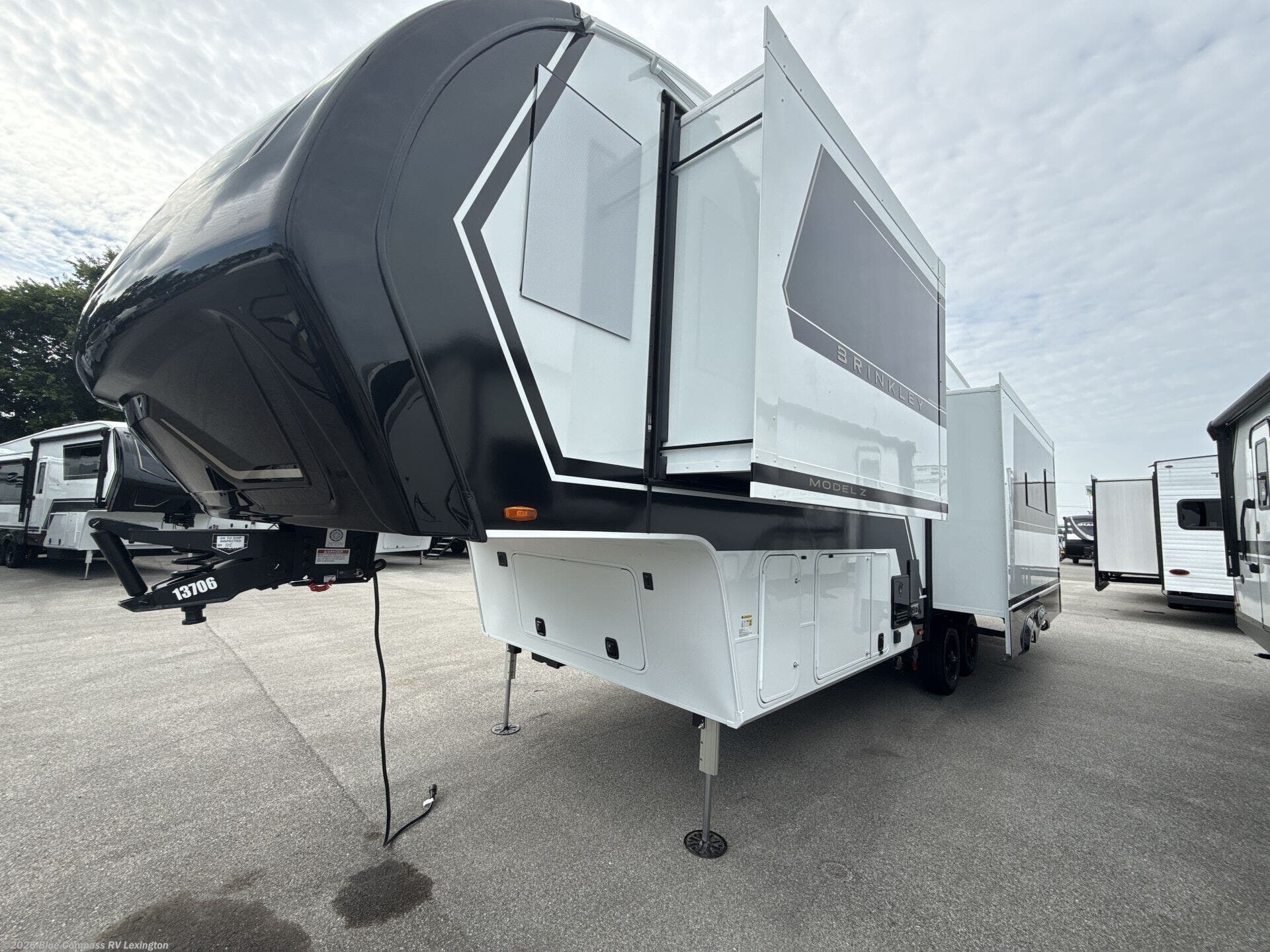 New 2027 Brinkley RV Model Z 2900 available in Georgetown, Kentucky