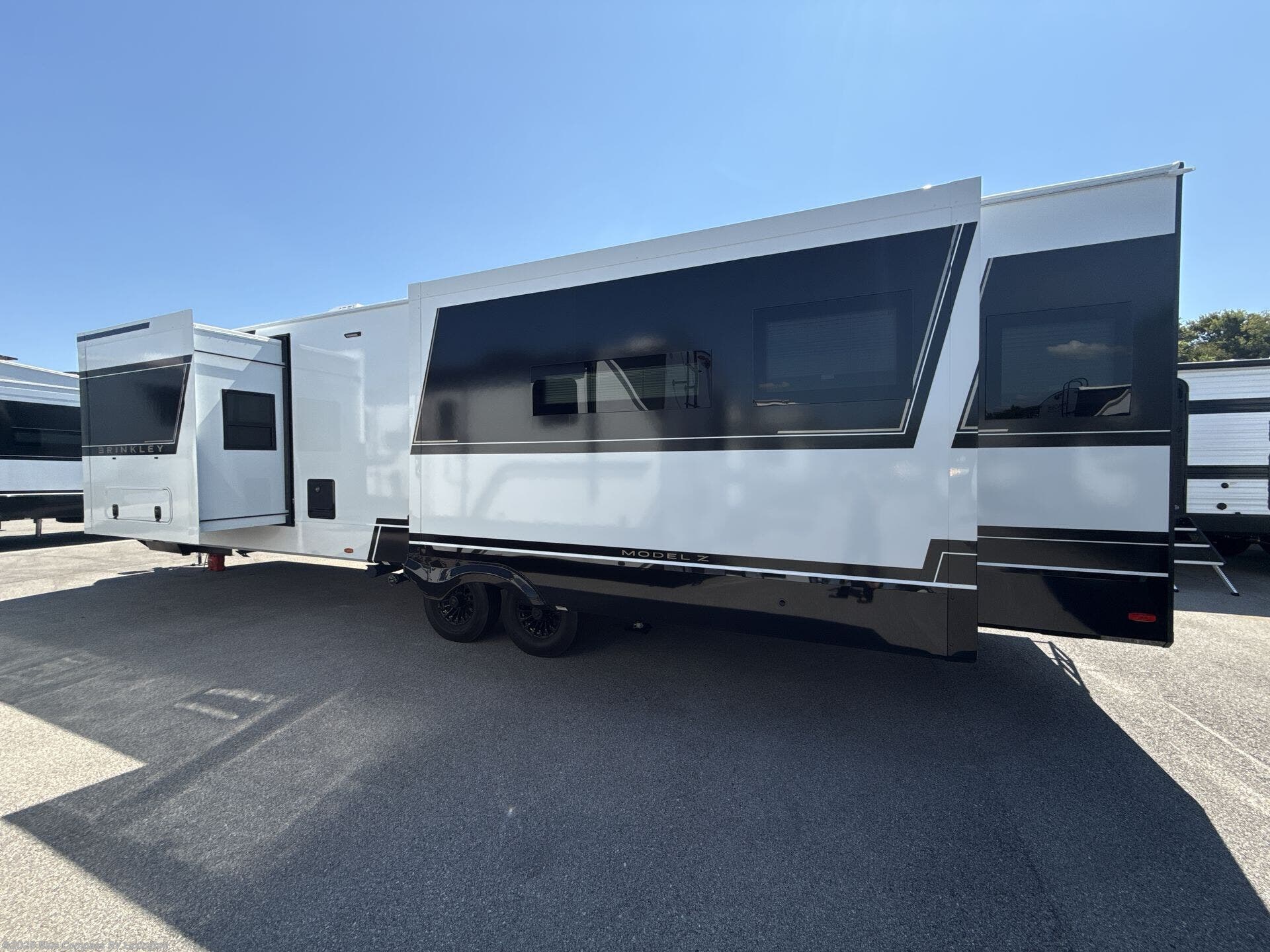 2027 Model Z AIR 310 by Brinkley RV from Blue Compass RV Lexington in Georgetown, Kentucky