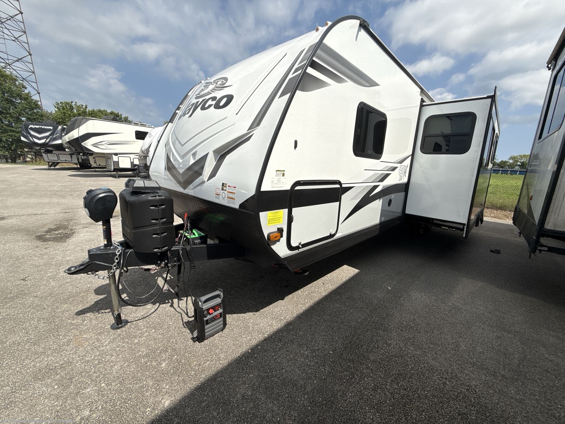 2023 Jay Feather 27BHB by Jayco from Blue Compass RV Lexington in Georgetown, Kentucky