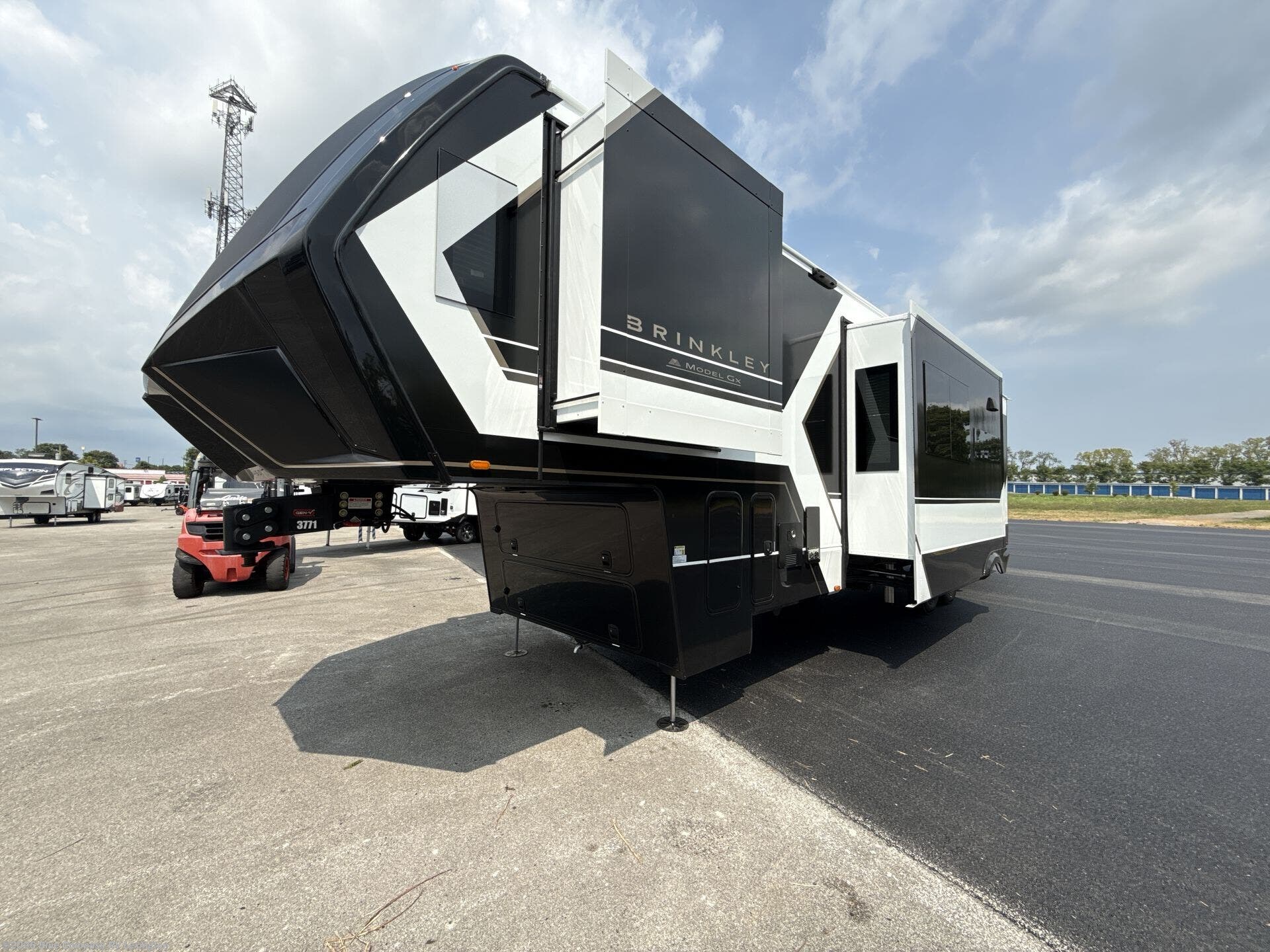 New 2027 Brinkley RV Model Gx 3450x available in Georgetown, Kentucky