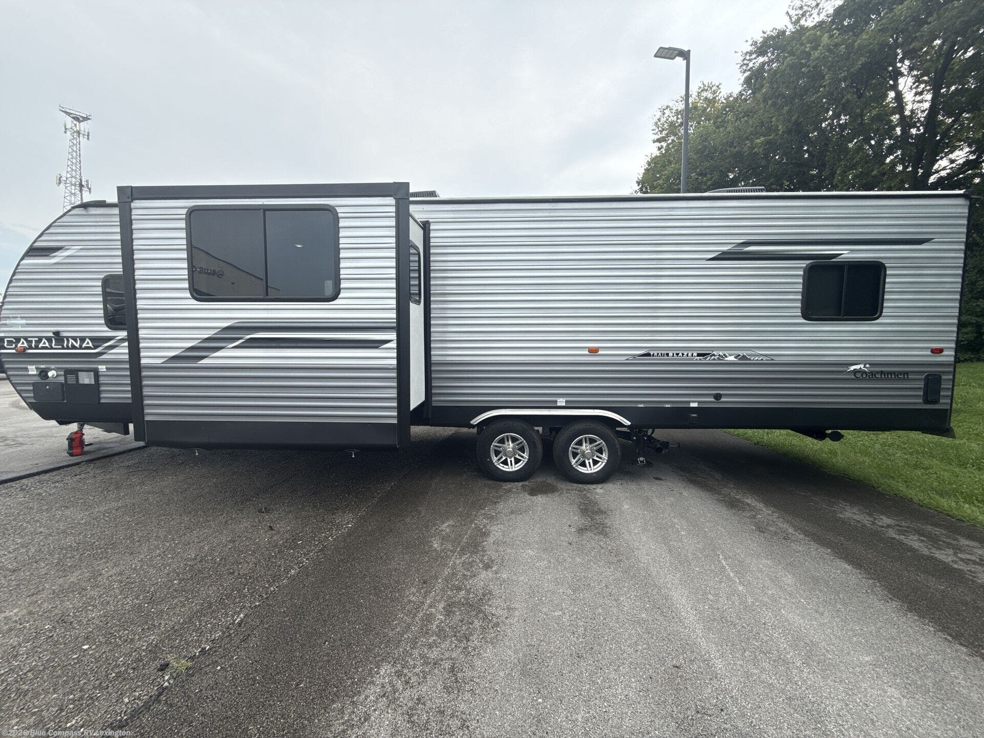 2024 Catalina Trail Blazer 29THS by Coachmen from Blue Compass RV Lexington in Georgetown, Kentucky