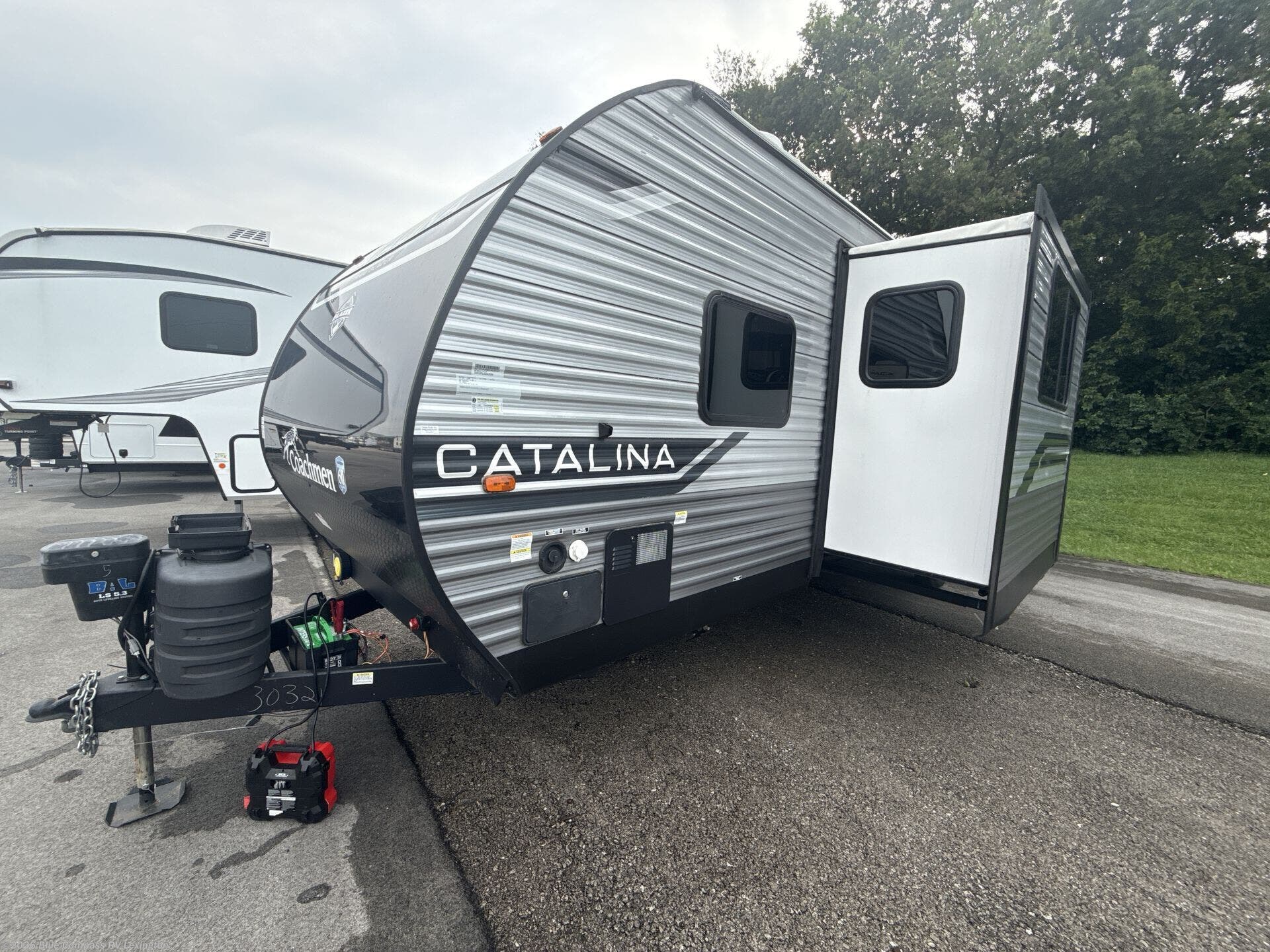 Used 2024 Coachmen Catalina Trail Blazer 29THS available in Georgetown, Kentucky
