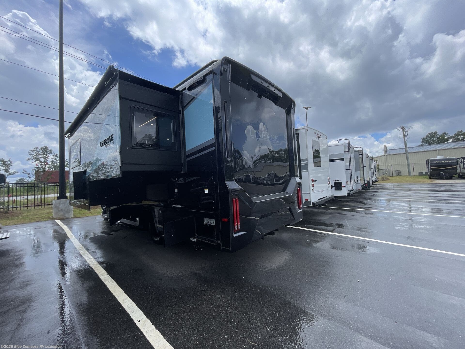 2026 Lineage Series M 25FW by Grand Design from Blue Compass RV Lexington in Georgetown, Kentucky