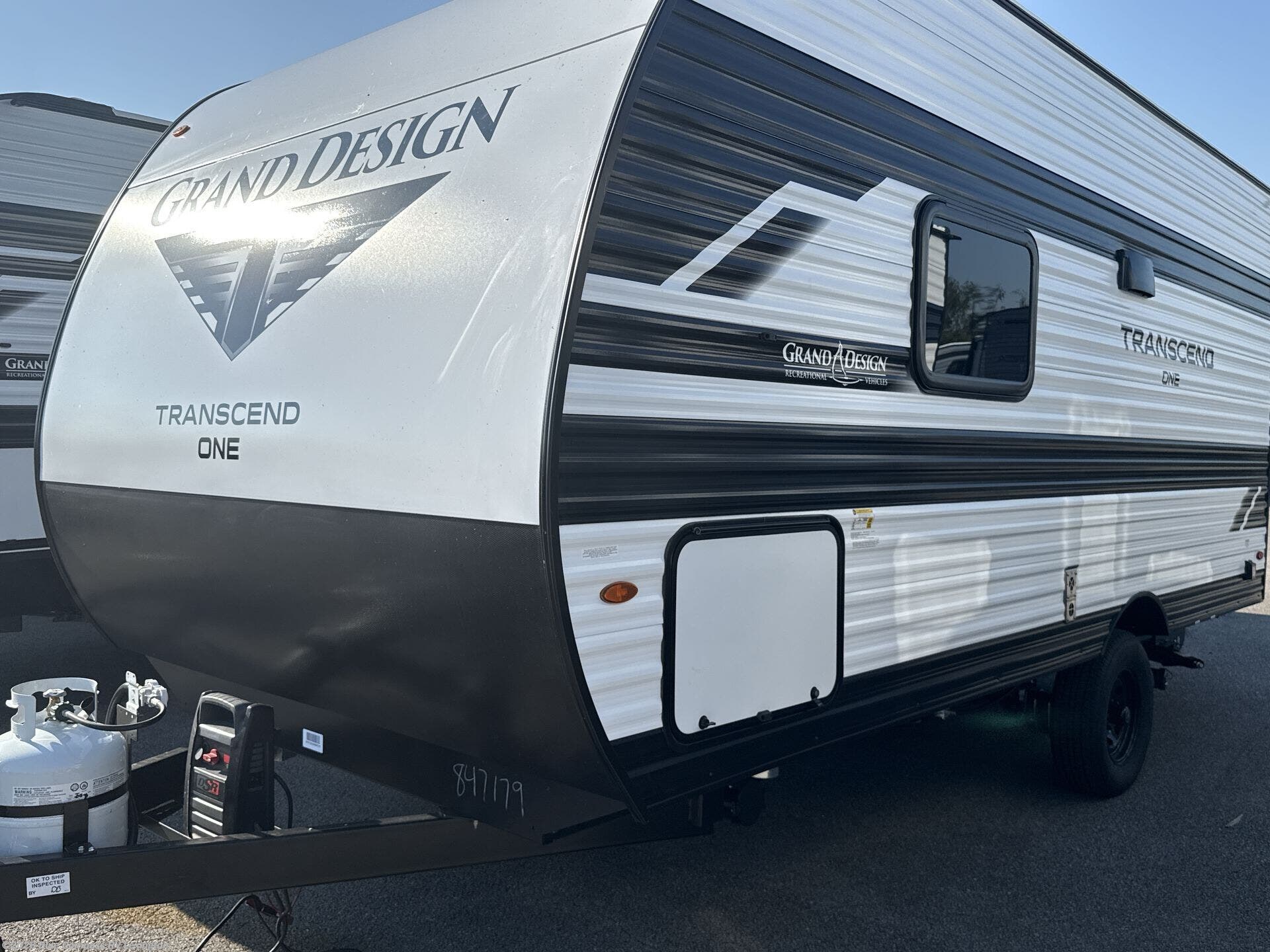 New 2027 Grand Design Transcend One 151RB available in Georgetown, Kentucky