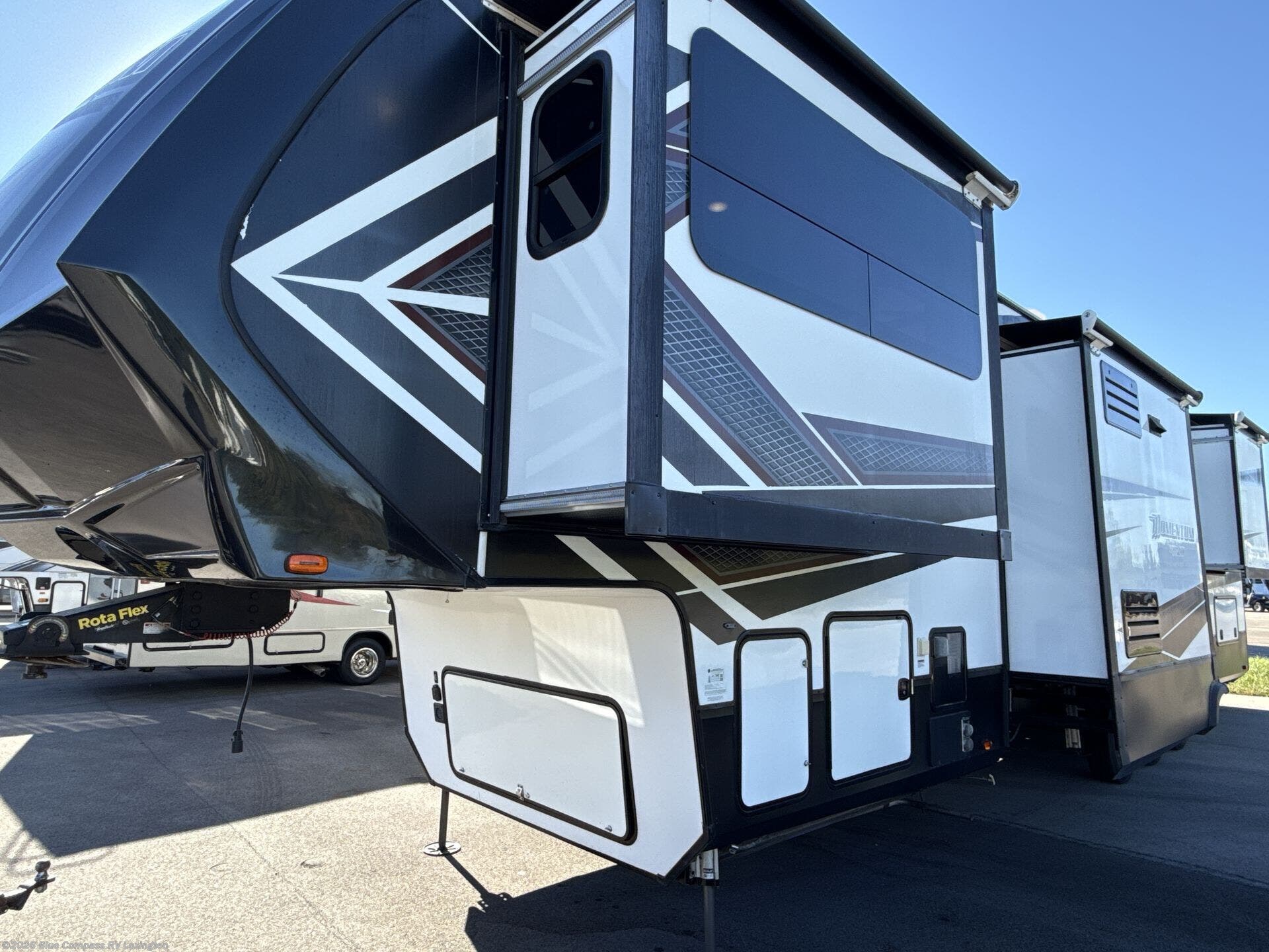 Used 2018 Grand Design Momentum 376TH available in Georgetown, Kentucky