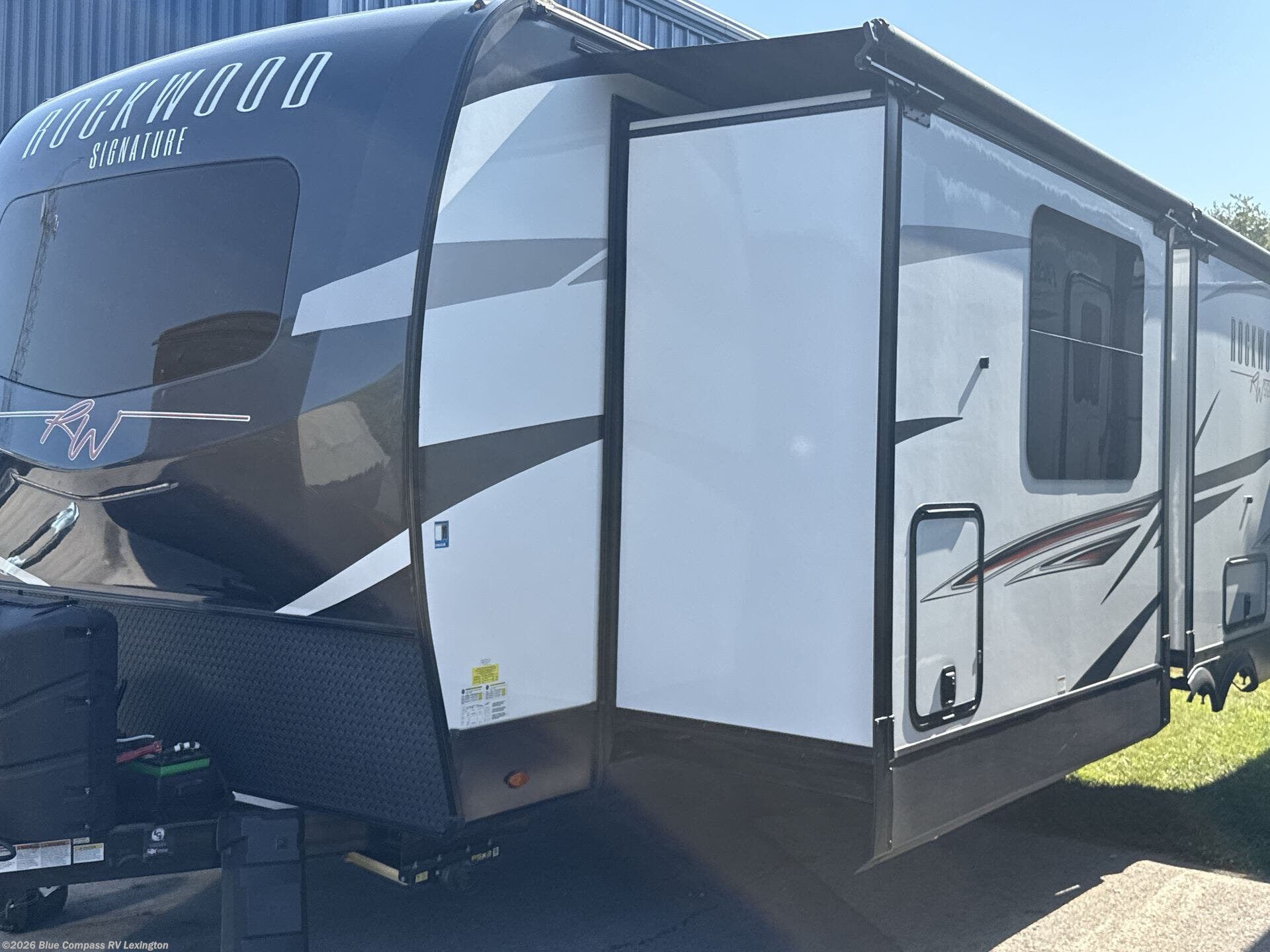 Used 2022 Forest River Rockwood Signature Ultra Lite 8263MBR available in Georgetown, Kentucky