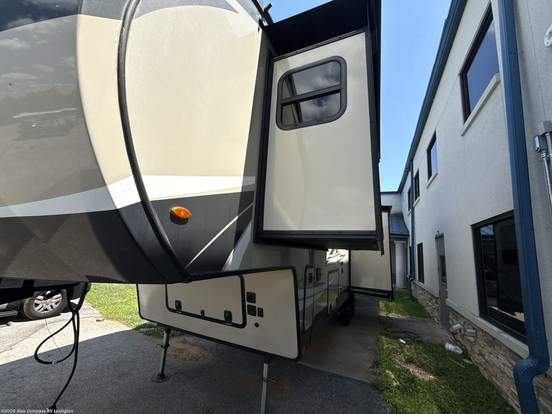 Used 2021 Forest River Flagstaff Classic 8529CSB available in Georgetown, Kentucky