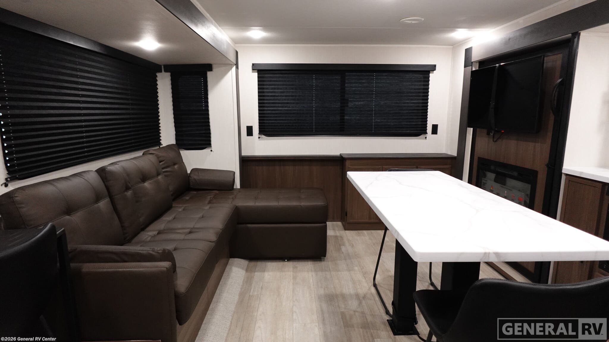 2026 Prime Time Avenger 27REI - New Travel Trailer For Sale by General RV Center in West Palm Beach, Florida