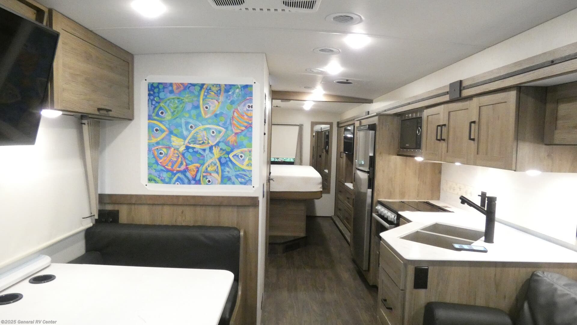 2025 Winnebago Vista NPF 29NP - Used Class A For Sale by General RV Center in West Palm Beach, Florida