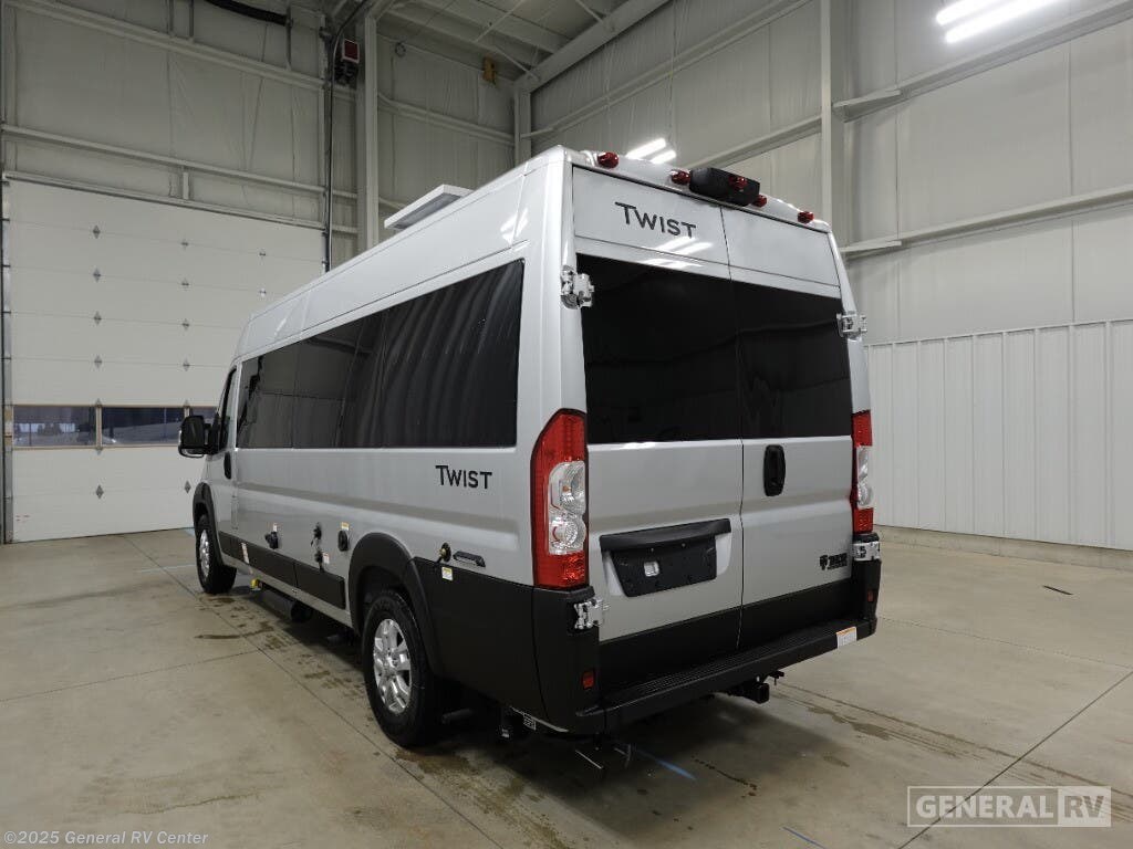 2025 Twist 2LB by Thor Motor Coach from General RV Center in West Palm Beach, Florida