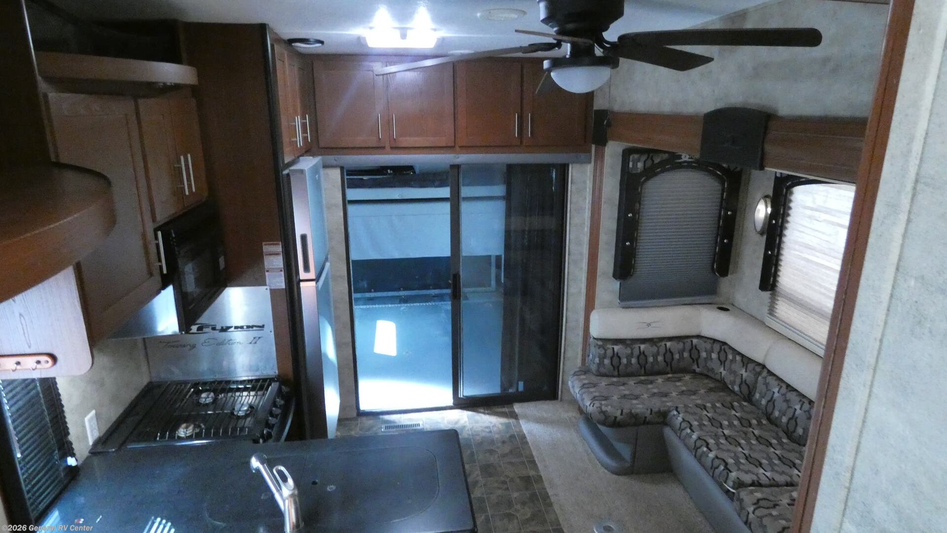 2010 Keystone Fuzion 302 - Used Fifth Wheel For Sale by General RV Center in West Palm Beach, Florida