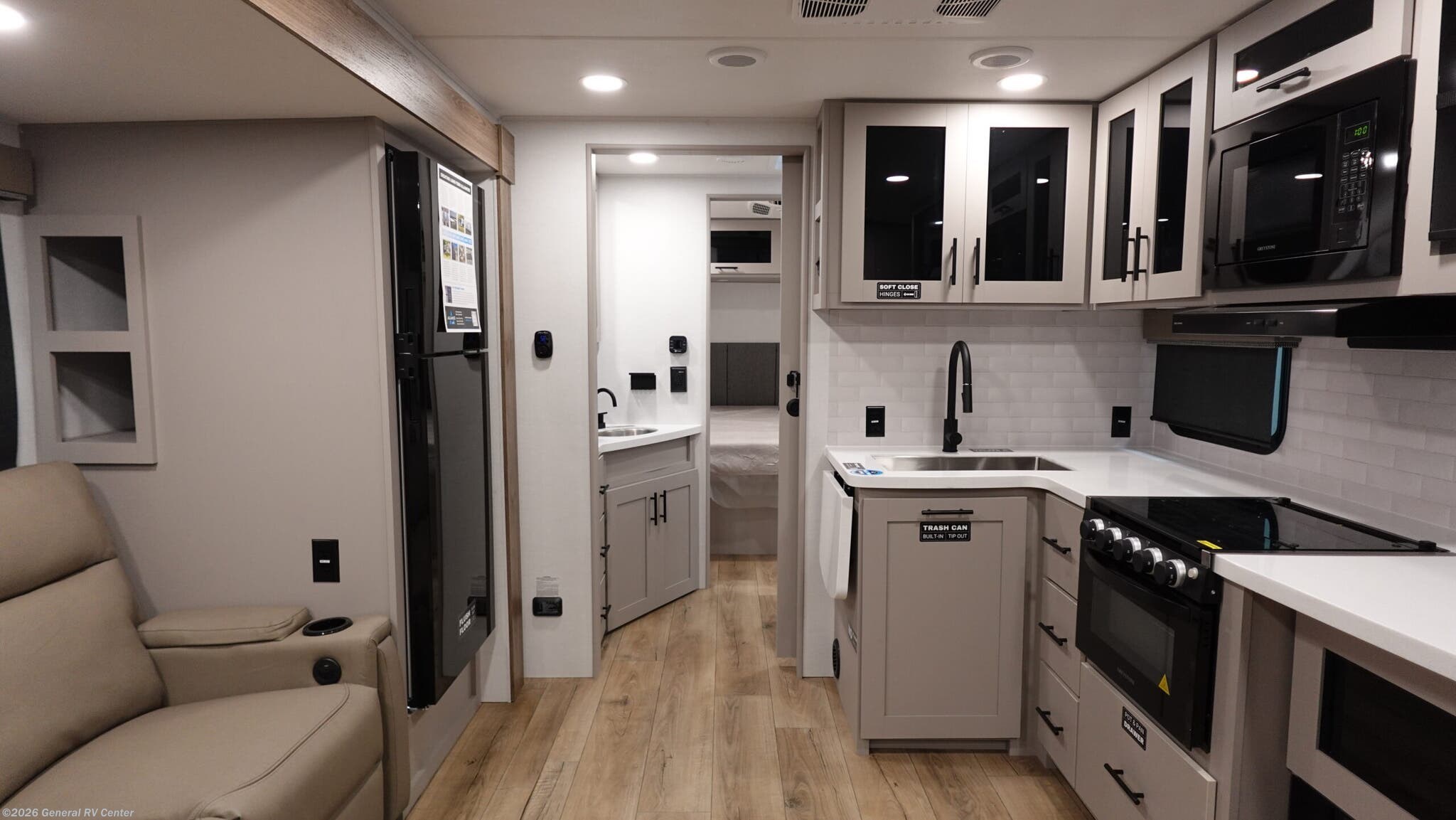 New 2026 Alliance RV Delta 252RL available in West Palm Beach, Florida