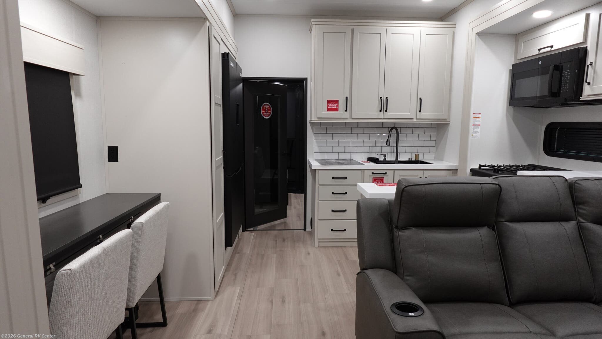 2026 Grand Design Momentum 344M - New Fifth Wheel For Sale by General RV Center in West Palm Beach, Florida