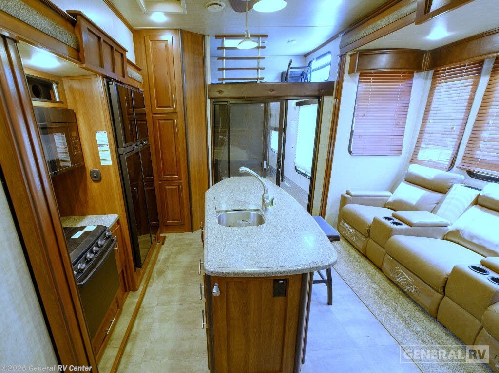 Used 2015 Keystone Fuzion FZ331-3S available in West Palm Beach, Florida