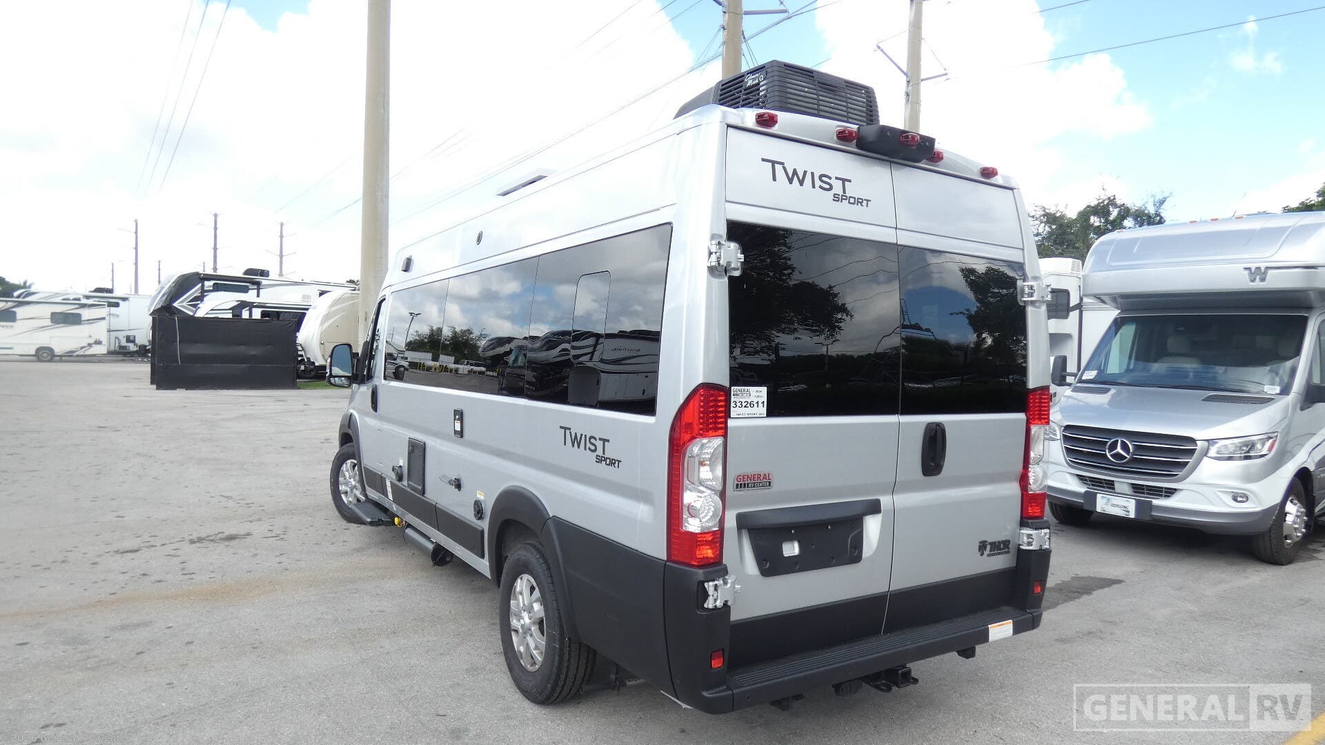 2026 Twist SPORT 20U by Thor Motor Coach from General RV Center in West Palm Beach, Florida