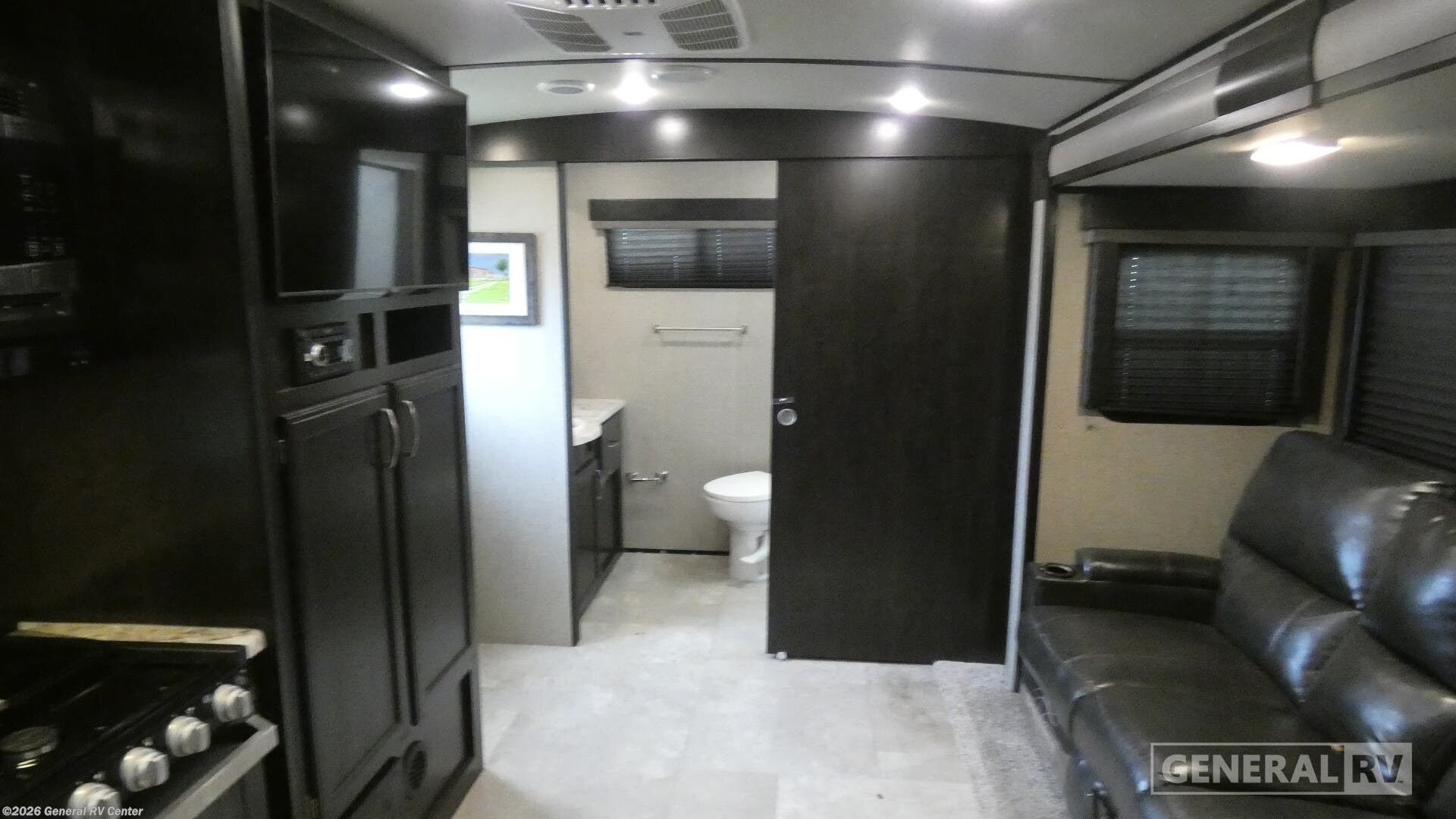 2019 Grand Design Imagine 2150RB - Used Travel Trailer For Sale by General RV Center in West Palm Beach, Florida