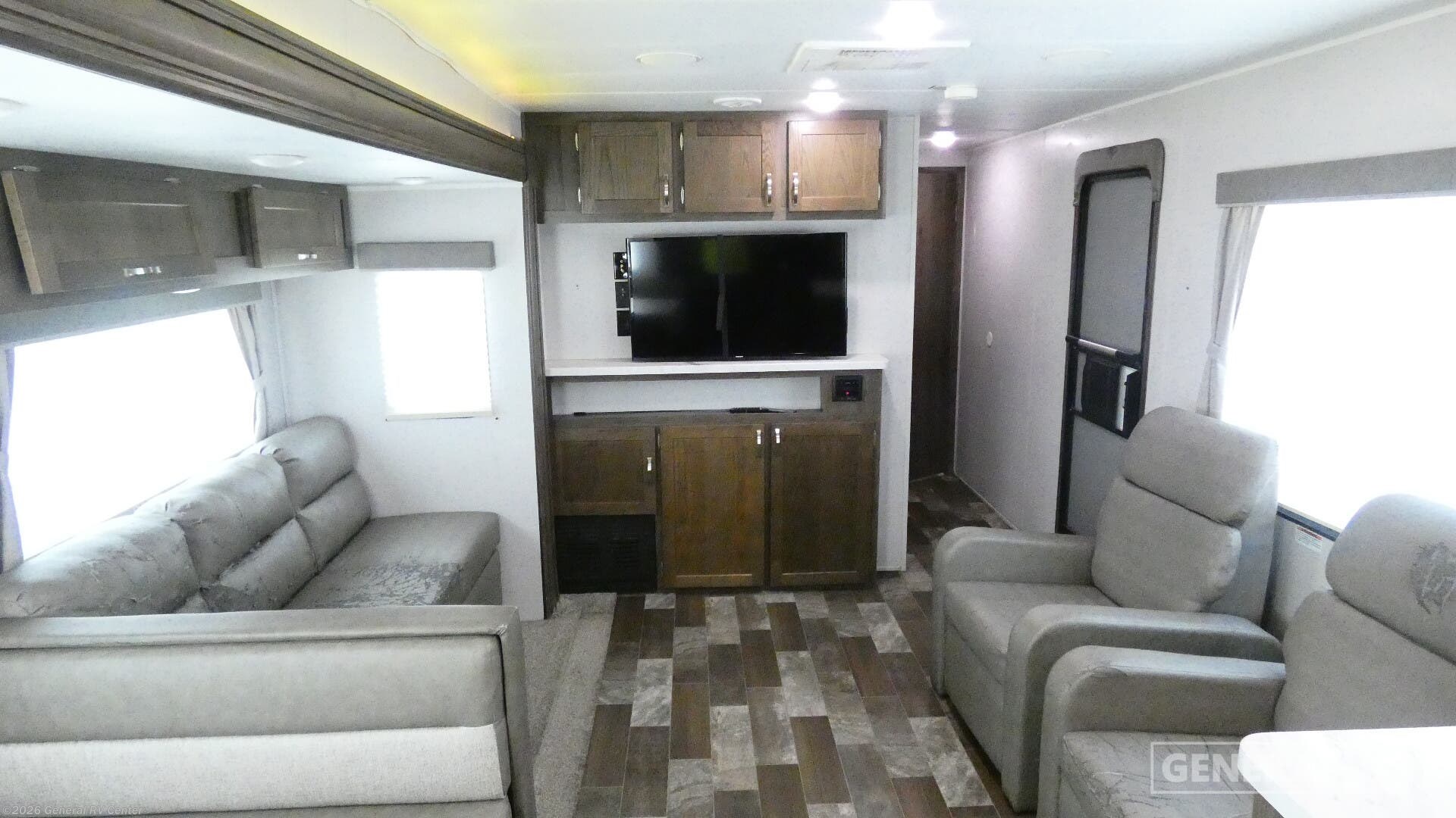 Used 2020 East to West Della Terra 29KRK available in West Palm Beach, Florida
