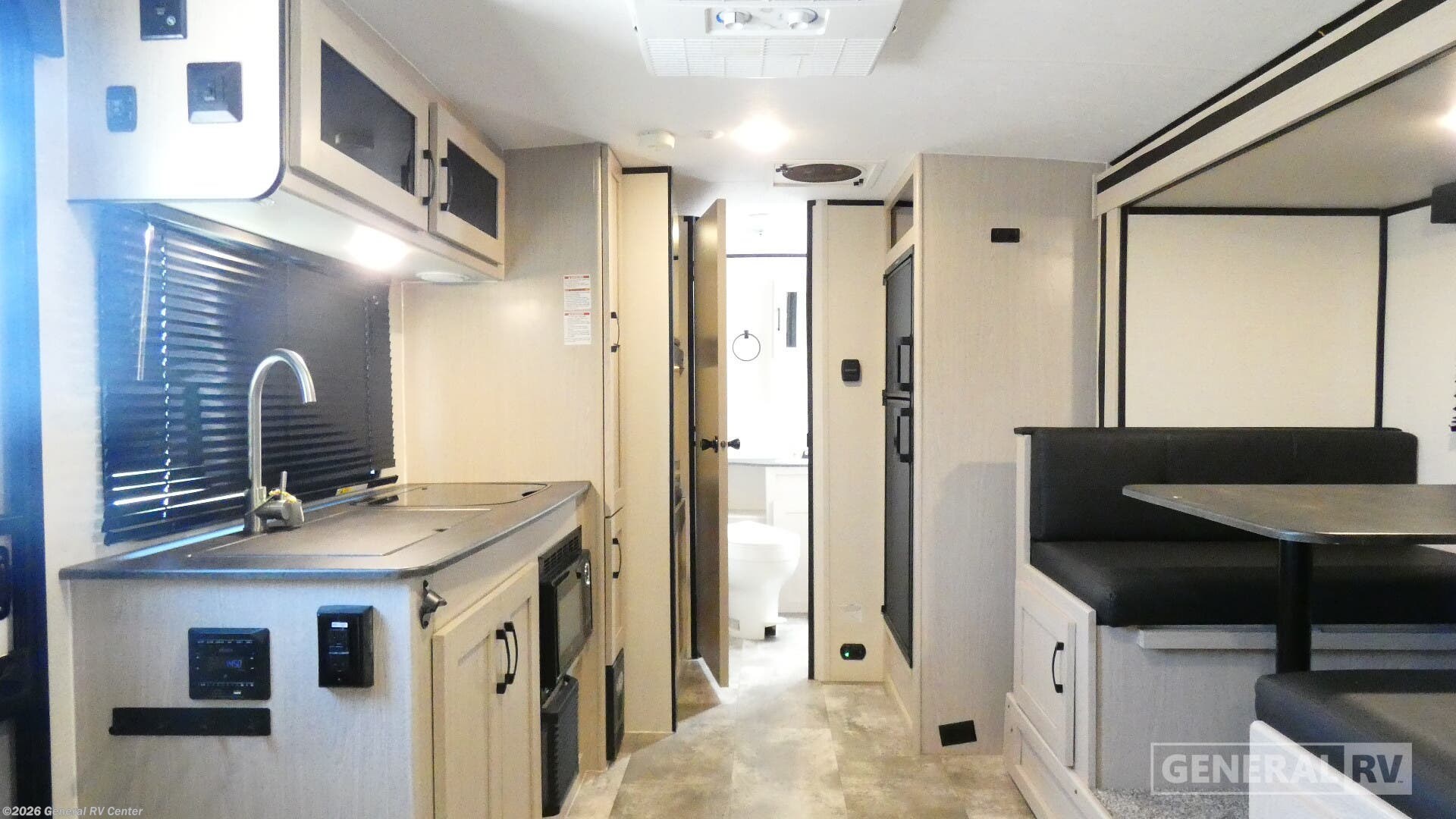 2023 Coachmen Apex 194bhs - Used Travel Trailer For Sale by General RV Center in West Palm Beach, Florida