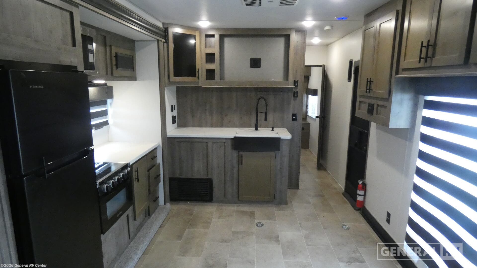 2021 Forest River Vengeance Rogue 26VKS - Used Travel Trailer For Sale by General RV Center in West Palm Beach, Florida