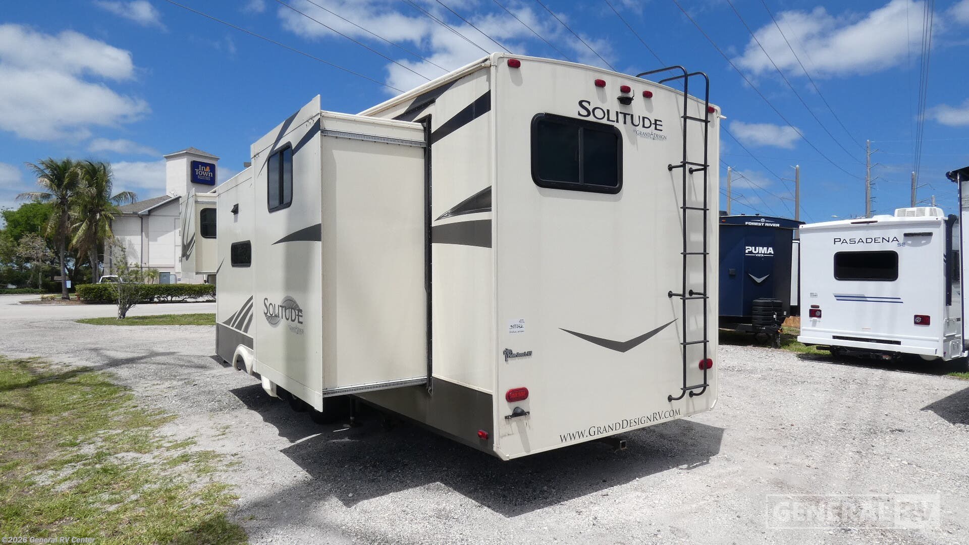2019 Solitude 3740BH-R by Grand Design from General RV Center in West Palm Beach, Florida