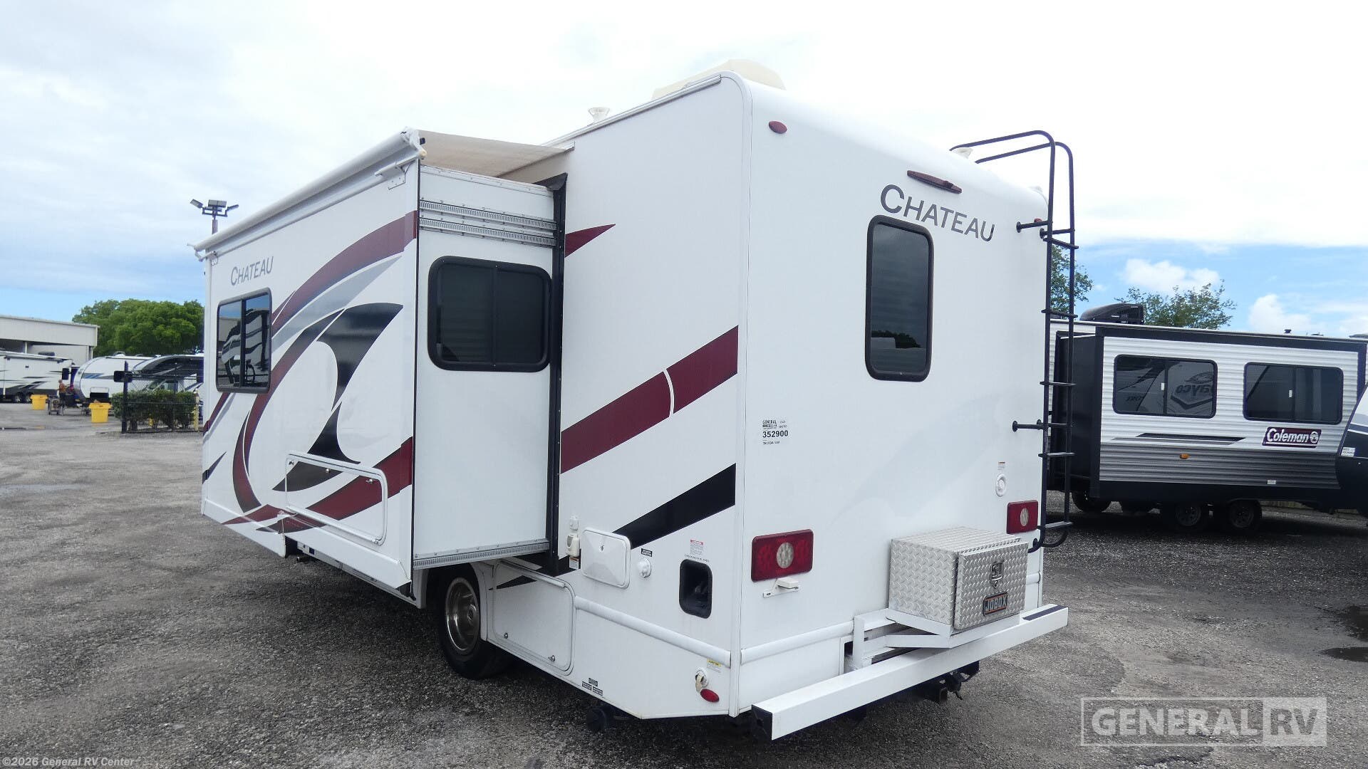 2022 Chateau 25M Ford by Thor Motor Coach from General RV Center in West Palm Beach, Florida