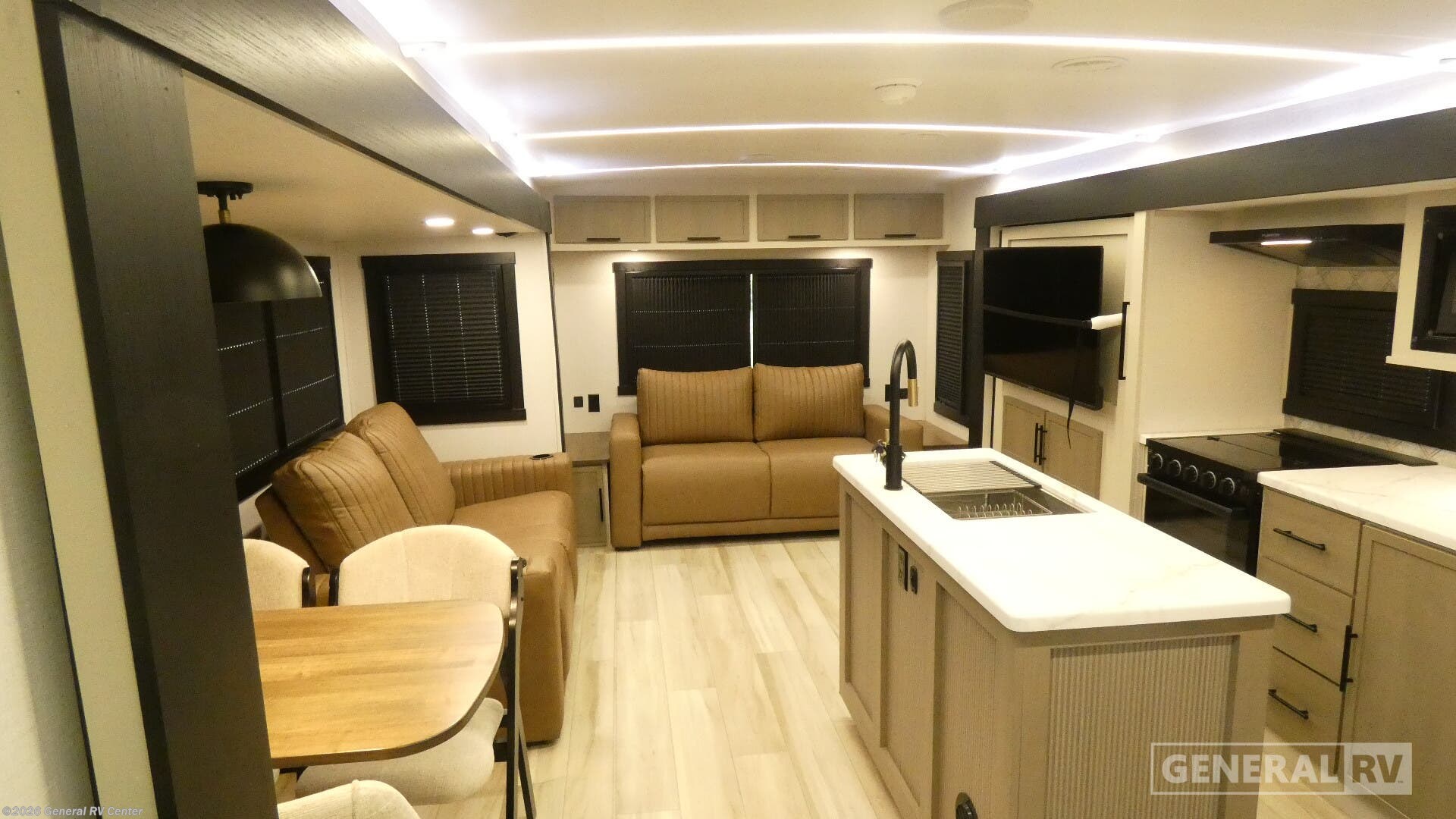2025 Forest River Salem Hemisphere 271RL - Used Travel Trailer For Sale by General RV Center in West Palm Beach, Florida