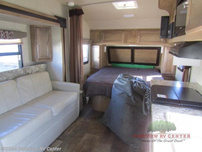 2017 Gulf Stream Vista Cruiser 19CSK RV for Sale in Smyrna ...