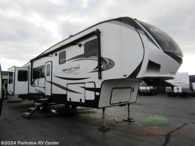 Used 2022 Grand Design Reflection 341RDS available in Smyrna, Delaware