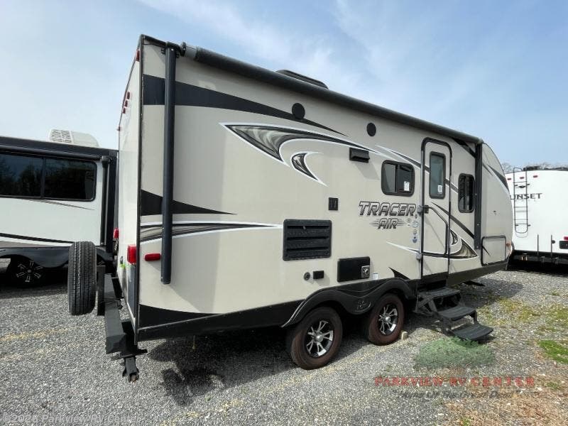 2018 Tracer Air 215AIR by Prime Time from Parkview RV Center in Smyrna, Delaware