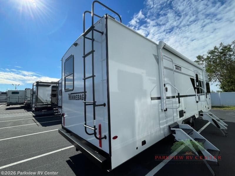 2026 Thrive 26FKD by Winnebago from Parkview RV Center in Smyrna, Delaware