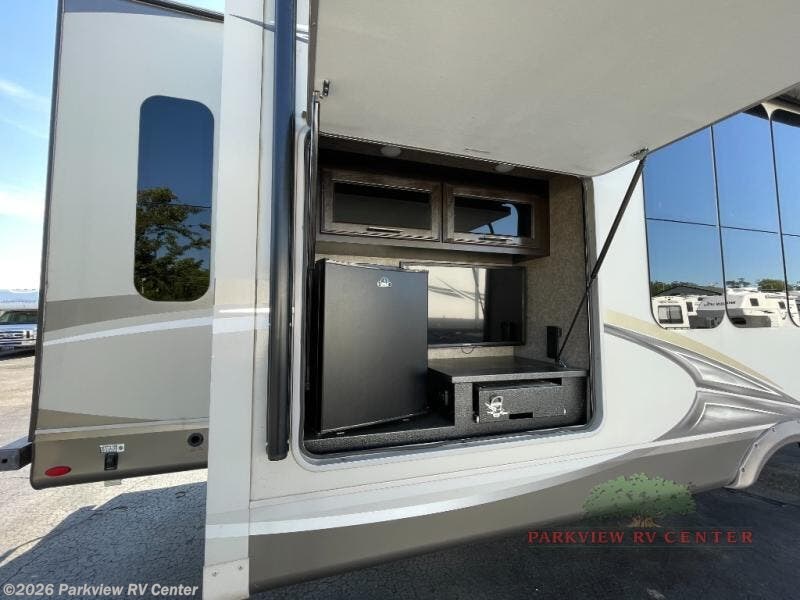 Used 2019 Jayco Eagle 322RLOK available in Smyrna, Delaware