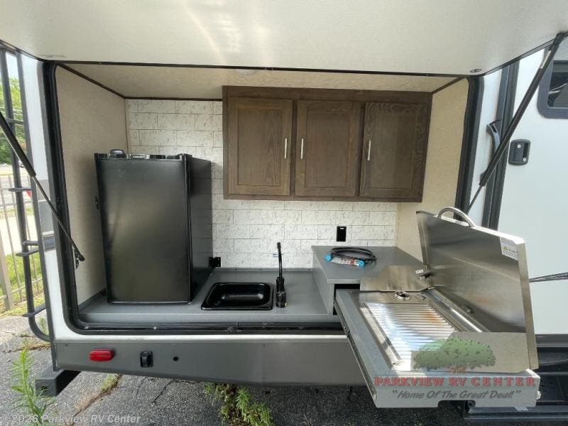 Used 2019 Forest River Salem Hemisphere GLX 312QBUD available in Smyrna, Delaware