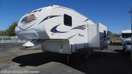 Here&#39;s a nice short fifth wheel that&#39;s priced to sell. Call 866-733-2829 for a complete list of options. 
