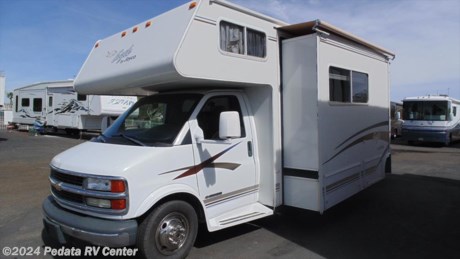 Here is a hard to find short Class C motor home. Call 866-733-2829 for a complete list of options and to schedule a free live virtual tour.&amp;nbsp; 