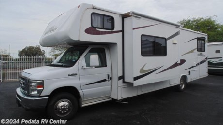 This is a hard to find Class C bunkhouse motorhome! Call 866-733-2829 for a complete list of options. Hurry these don&#39;t last long. 