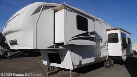 Great buy on a double slide 35 ft fifth wheel. Call 866-733-2829 for a complete list of options. 