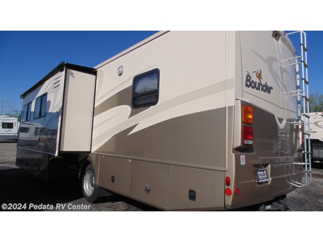 2008 Bounder 35E w/2slds by Fleetwood from Pedata RV Center in Tucson, Arizona