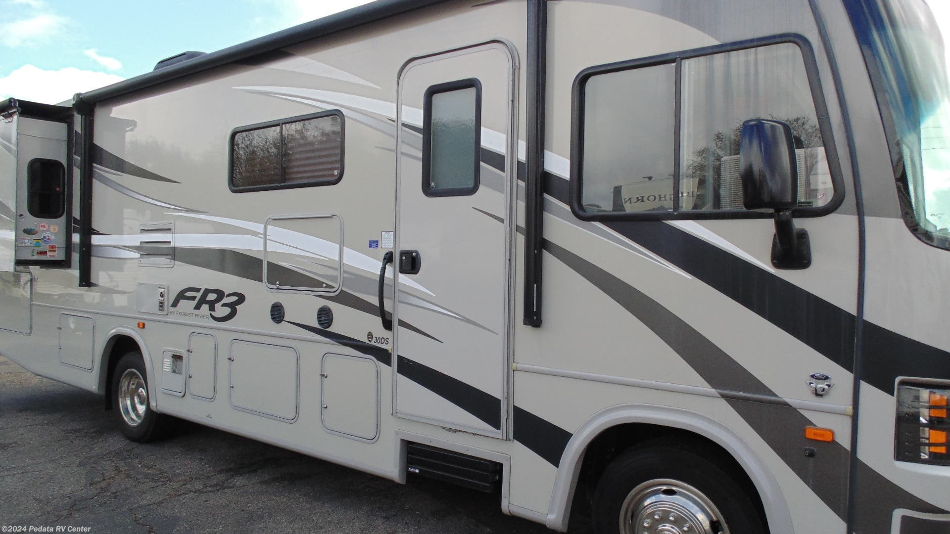 #12054 - Used 2015 Forest River FR3 30DS w/2slds Class A RV For Sale Used Forest River Class A Motorhomes For Sale