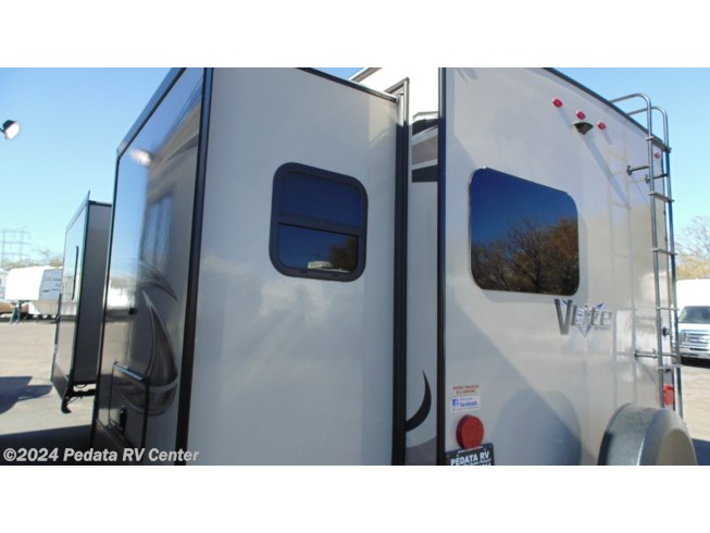 2019 Flagstaff V-Lite 26VFKS w/2slds by Forest River from Pedata RV Center in Tucson, Arizona