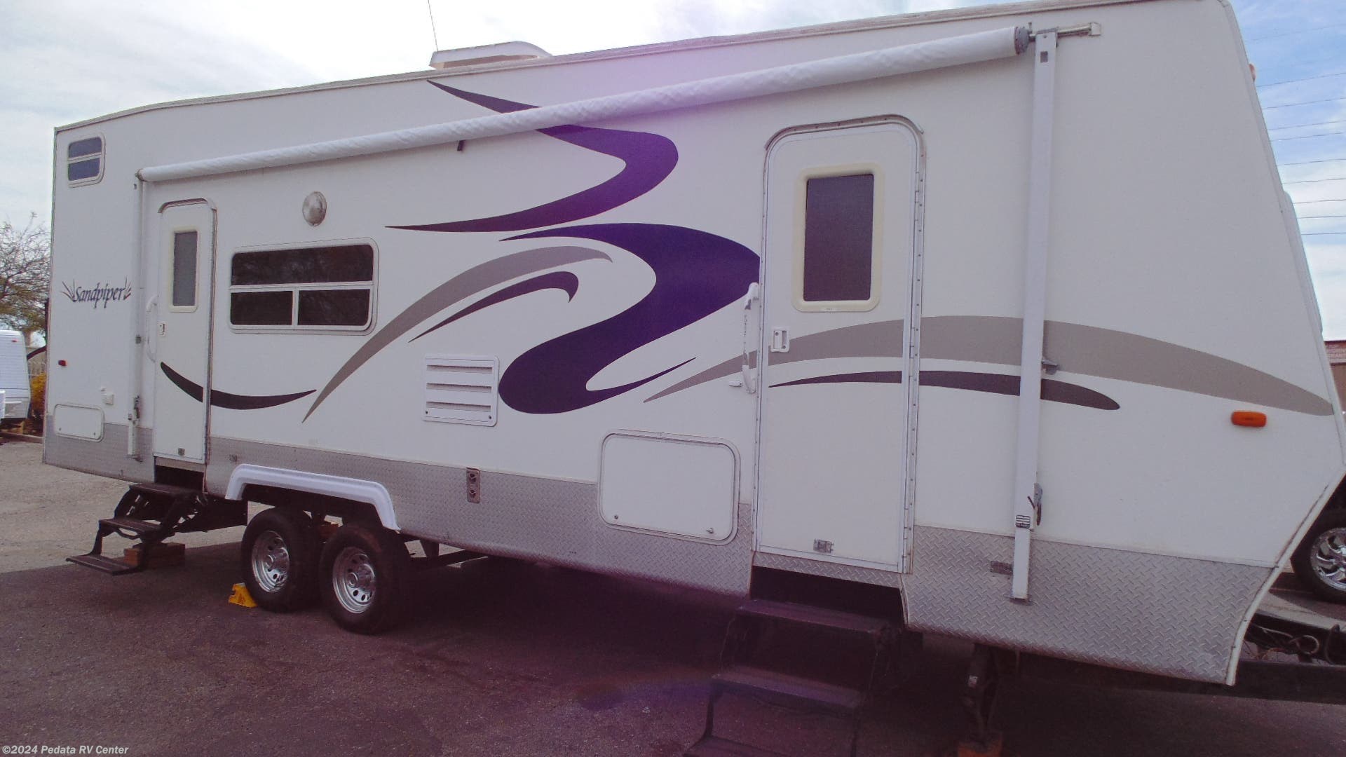 #12112 - Used 2004 Forest River Sandpiper 28SP Toy Hauler RV For Sale 2004 Forest River Sandpiper Toy Hauler Specs