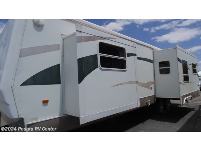 Used 2004 CrossRoads Paradise Pointe 34 W/2slds available in Tucson, Arizona