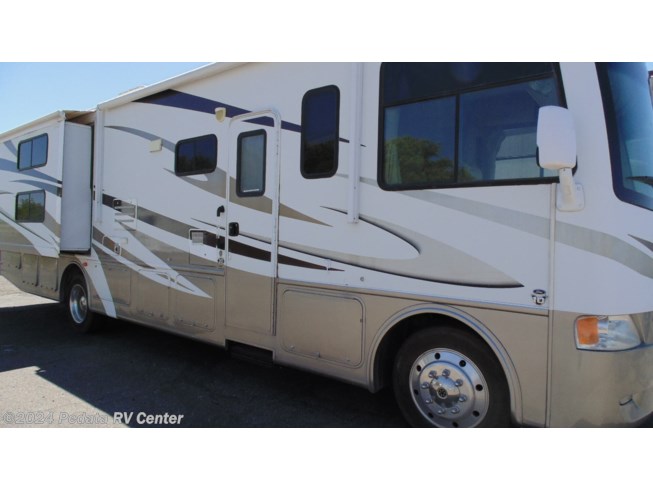 2011 Four Winds International Hurricane 34B w/3slds - Used Class A For Sale by Pedata RV Center in Tucson, Arizona